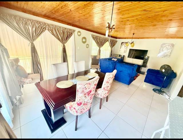 3 BEDROOM HOUSE FOR SALE IN VANDERBIJLPARK CW 1